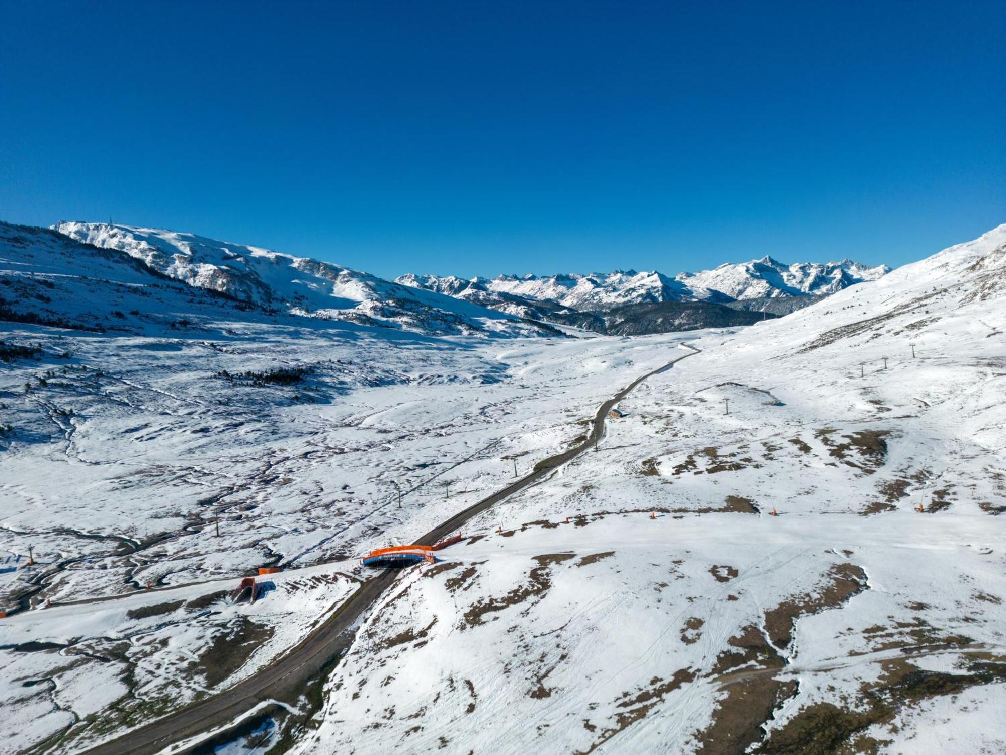 Hotel Val De Neu G.L. Бакейра-Берет Экстерьер фото